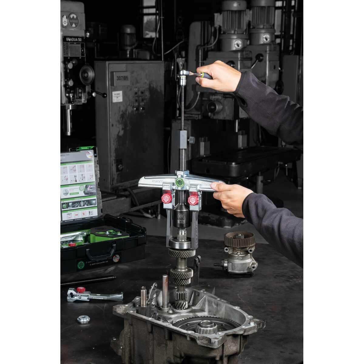 Mandrino Idraulico Serie 8-0-621 - Kukko